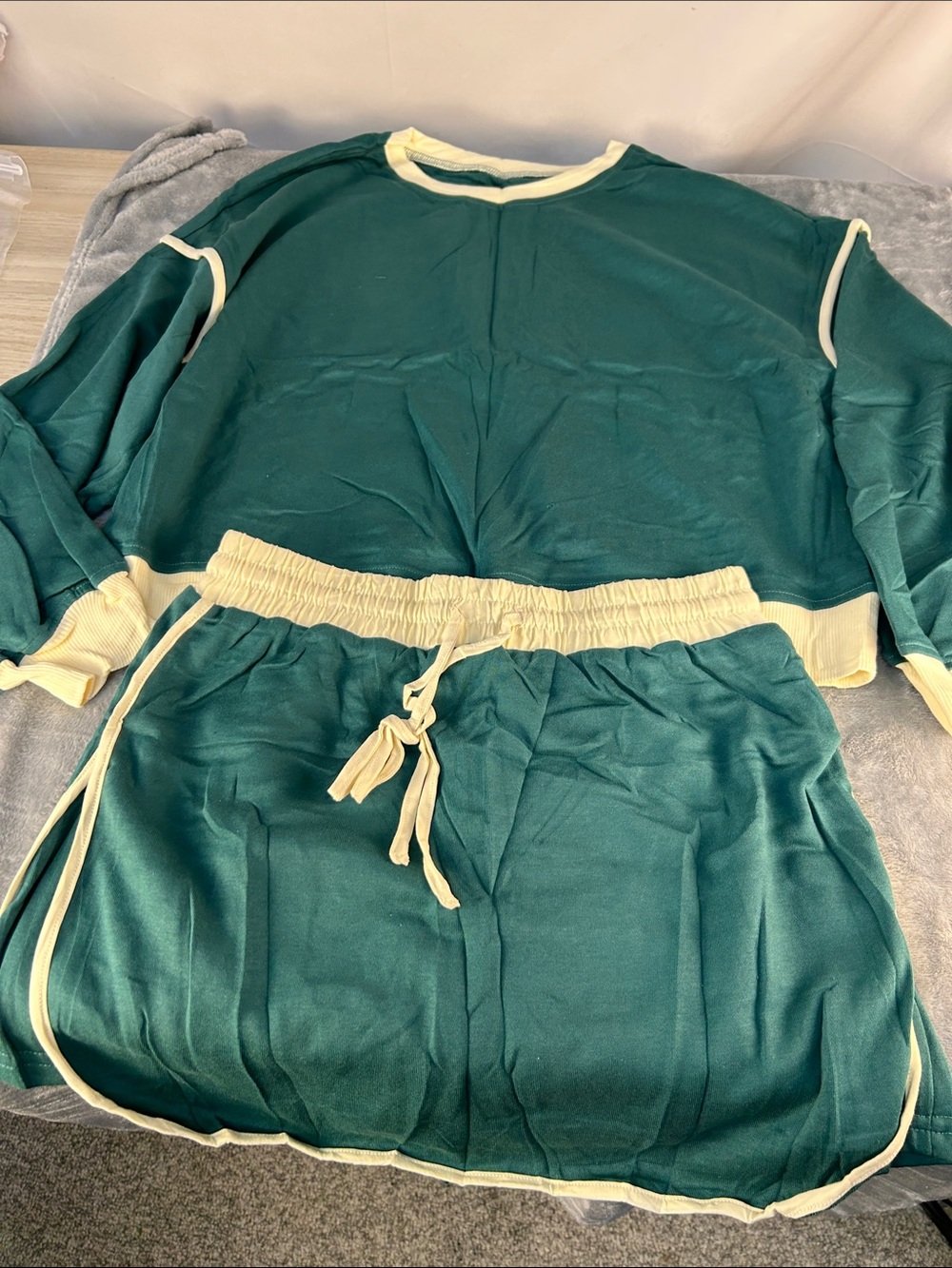 Green Two-Piece Lounge Set with Cream Trim